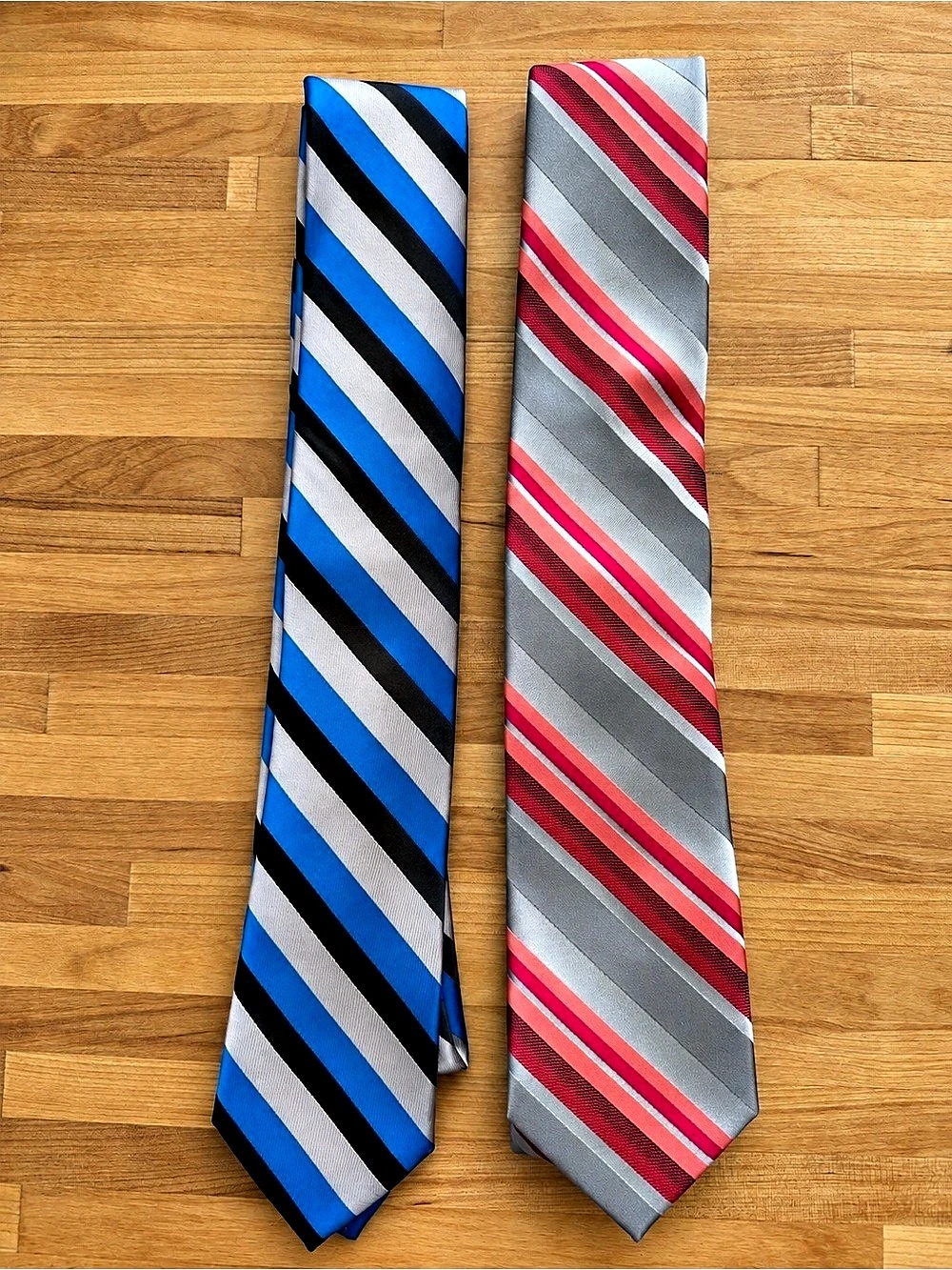 APT.9 Men's Striped Ties Blue & Pink Like New